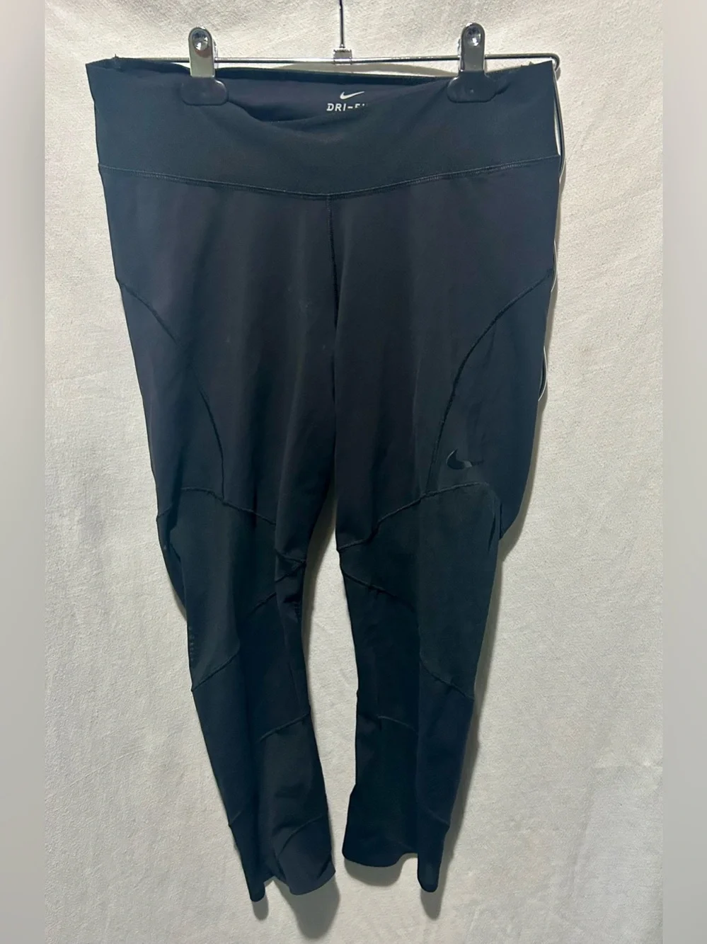 Nike Dri-Fit Black Leggings with Mesh Panels Size L Womens